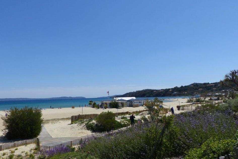 Studio Cabine Les Rives De La Faviere Piscine Et Tennis Les Pieds Dans L'Eau Bormes-les-Mimosas Εξωτερικό φωτογραφία